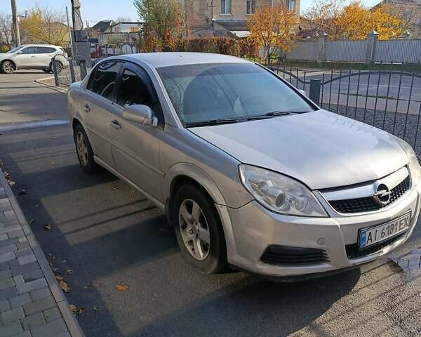 Серый Опель Вектра, объемом двигателя 2.2 л и пробегом 402 тыс. км за 2500 $, фото 5 на Automoto.ua
