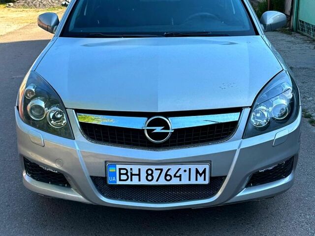 Сірий Опель Вектра, об'ємом двигуна 2.2 л та пробігом 221 тис. км за 3500 $, фото 2 на Automoto.ua
