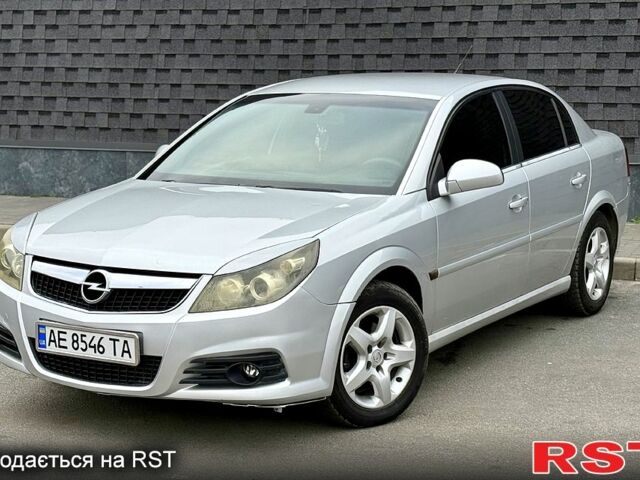 Серый Опель Вектра, объемом двигателя 2.2 л и пробегом 250 тыс. км за 4900 $, фото 8 на Automoto.ua