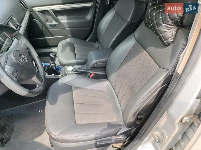 Сірий Опель Вектра, об'ємом двигуна 2.2 л та пробігом 261 тис. км за 5690 $, фото 19 на Automoto.ua