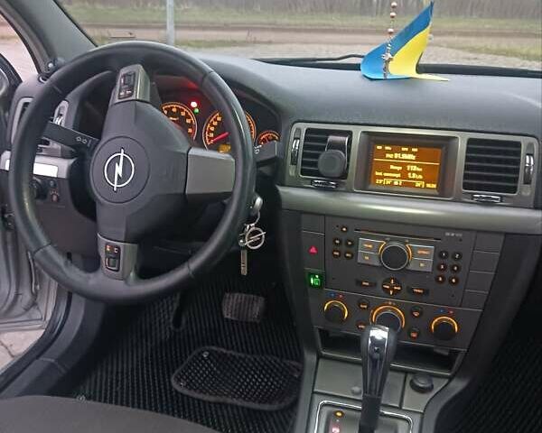 Серый Опель Вектра, объемом двигателя 2.2 л и пробегом 347 тыс. км за 4700 $, фото 7 на Automoto.ua