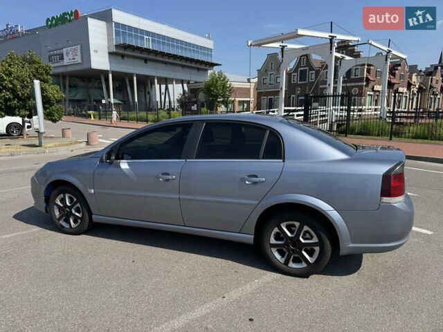 Сірий Опель Вектра, об'ємом двигуна 1.8 л та пробігом 382 тис. км за 5000 $, фото 9 на Automoto.ua
