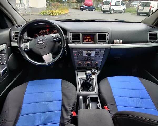 Серый Опель Вектра, объемом двигателя 2.2 л и пробегом 264 тыс. км за 4600 $, фото 17 на Automoto.ua