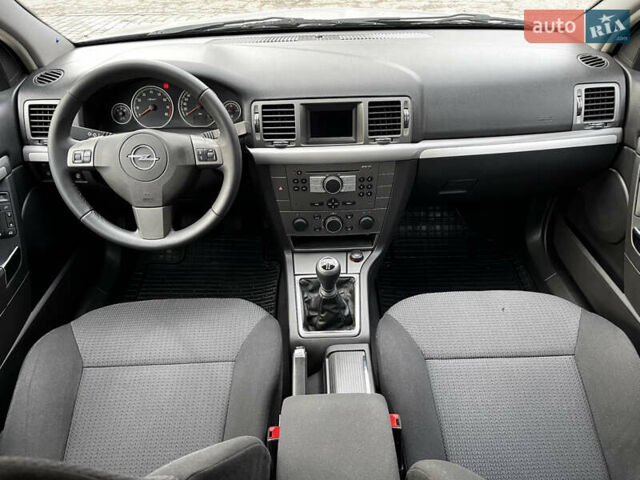 Серый Опель Вектра, объемом двигателя 1.8 л и пробегом 84 тыс. км за 6500 $, фото 28 на Automoto.ua