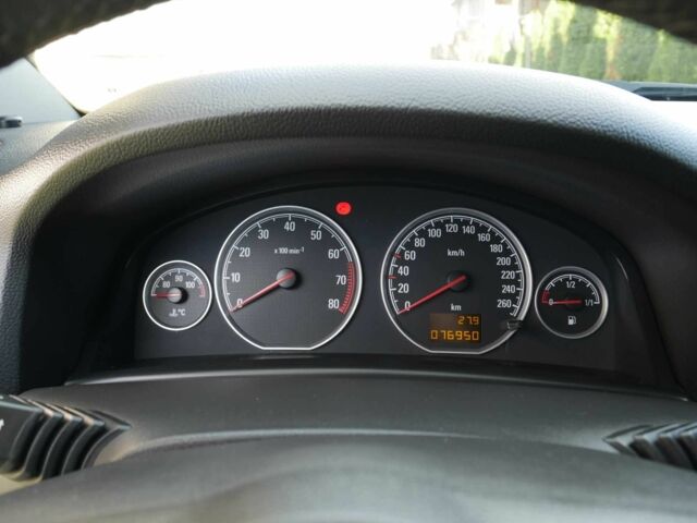 Серый Опель Вектра, объемом двигателя 2.2 л и пробегом 76 тыс. км за 7999 $, фото 15 на Automoto.ua