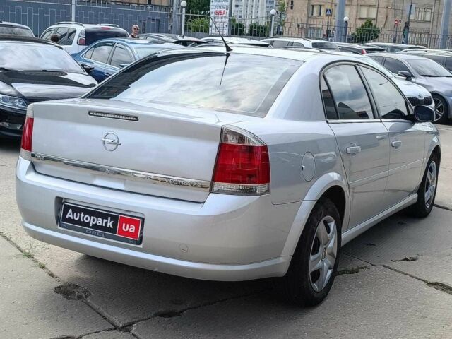 Сірий Опель Вектра, об'ємом двигуна 2.2 л та пробігом 261 тис. км за 5540 $, фото 7 на Automoto.ua