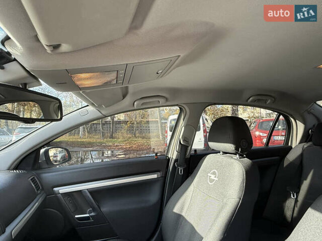 Сірий Опель Вектра, об'ємом двигуна 2.2 л та пробігом 194 тис. км за 6950 $, фото 29 на Automoto.ua