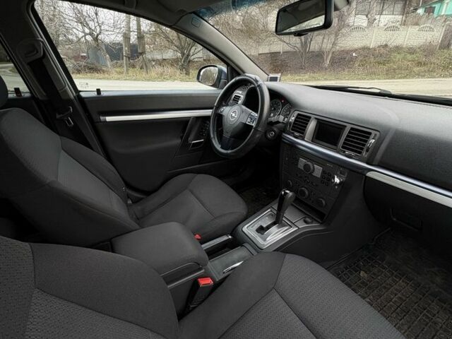 Сірий Опель Вектра, об'ємом двигуна 2.2 л та пробігом 277 тис. км за 5000 $, фото 12 на Automoto.ua