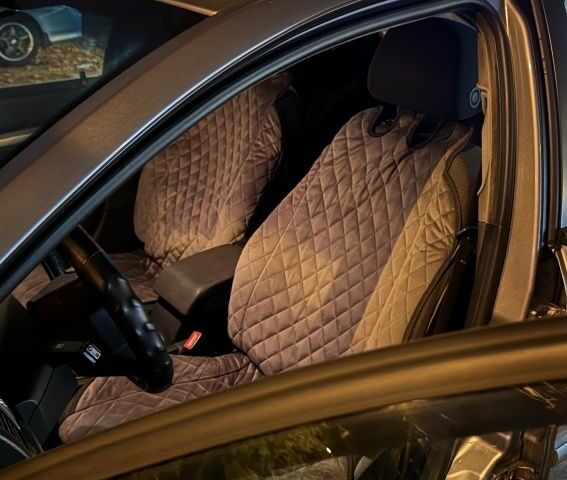 Сірий Опель Вектра, об'ємом двигуна 1.9 л та пробігом 40 тис. км за 2000 $, фото 2 на Automoto.ua