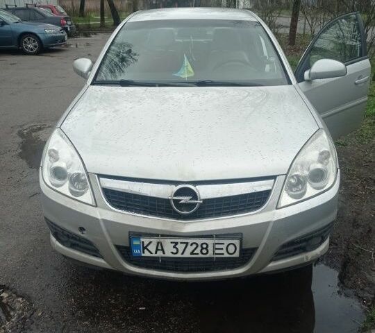 Серый Опель Вектра, объемом двигателя 1.8 л и пробегом 300 тыс. км за 4000 $, фото 3 на Automoto.ua