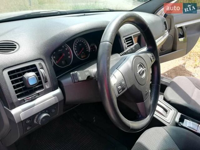 Сірий Опель Вектра, об'ємом двигуна 2.2 л та пробігом 288 тис. км за 5799 $, фото 4 на Automoto.ua