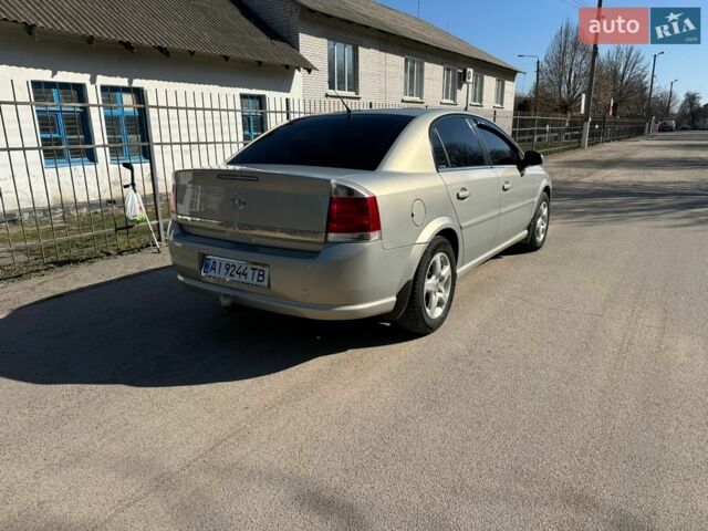 Сірий Опель Вектра, об'ємом двигуна 2.2 л та пробігом 200 тис. км за 5500 $, фото 4 на Automoto.ua