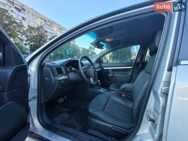Серый Опель Вектра, объемом двигателя 2.2 л и пробегом 272 тыс. км за 5400 $, фото 5 на Automoto.ua