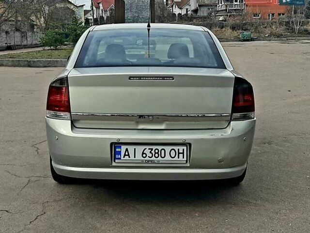 Серый Опель Вектра, объемом двигателя 2.2 л и пробегом 299 тыс. км за 6250 $, фото 6 на Automoto.ua