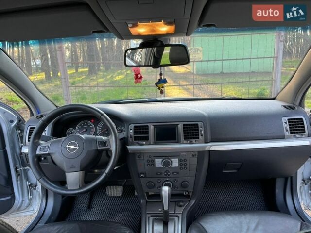 Сірий Опель Вектра, об'ємом двигуна 2.2 л та пробігом 314 тис. км за 4800 $, фото 31 на Automoto.ua