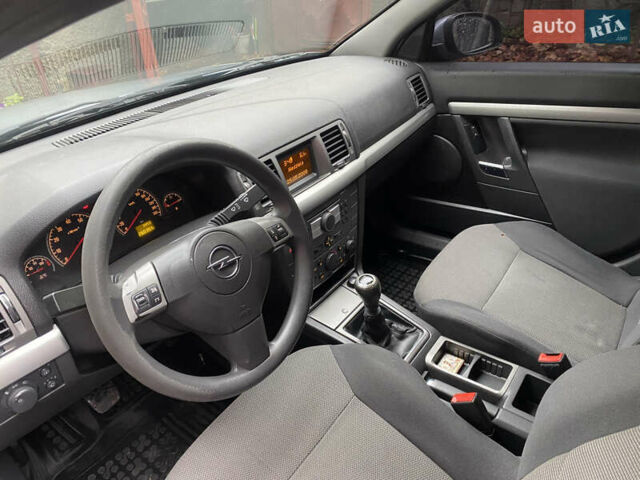 Сірий Опель Вектра, об'ємом двигуна 1.6 л та пробігом 250 тис. км за 4450 $, фото 12 на Automoto.ua