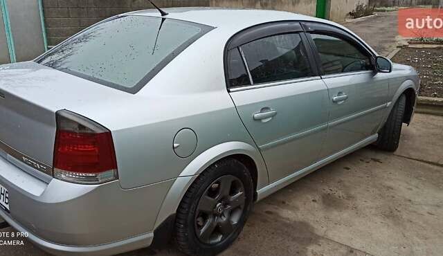 Сірий Опель Вектра, об'ємом двигуна 2.2 л та пробігом 369 тис. км за 6000 $, фото 3 на Automoto.ua