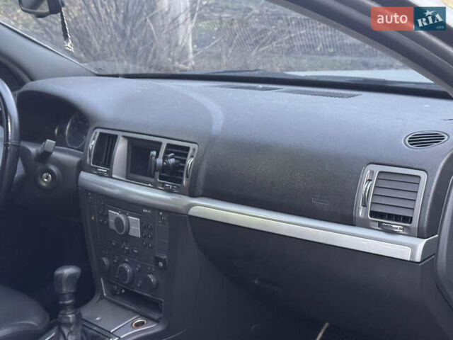 Серый Опель Вектра, объемом двигателя 2.2 л и пробегом 356 тыс. км за 5000 $, фото 11 на Automoto.ua