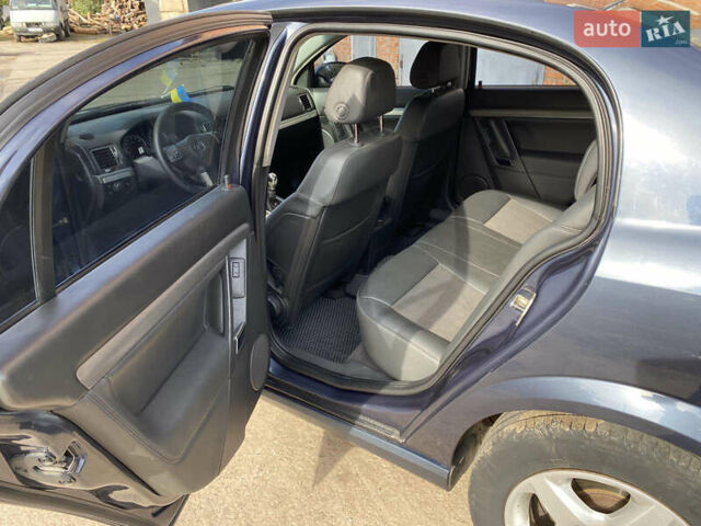 Сірий Опель Вектра, об'ємом двигуна 2.21 л та пробігом 172 тис. км за 5350 $, фото 10 на Automoto.ua