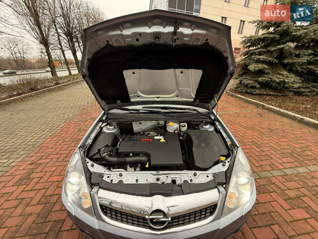 Серый Опель Вектра, объемом двигателя 2.2 л и пробегом 188 тыс. км за 5300 $, фото 12 на Automoto.ua