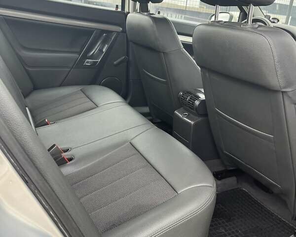 Сірий Опель Вектра, об'ємом двигуна 2.2 л та пробігом 138 тис. км за 6500 $, фото 27 на Automoto.ua