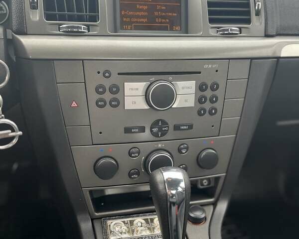 Сірий Опель Вектра, об'ємом двигуна 2.2 л та пробігом 138 тис. км за 6500 $, фото 20 на Automoto.ua