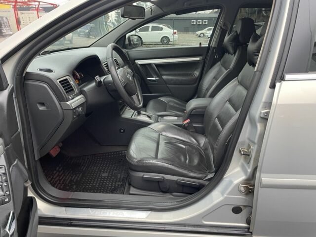 Сірий Опель Вектра, об'ємом двигуна 2.2 л та пробігом 220 тис. км за 4850 $, фото 7 на Automoto.ua