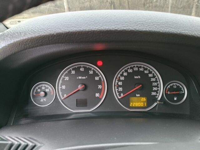 Сірий Опель Вектра, об'ємом двигуна 2.2 л та пробігом 228 тис. км за 7000 $, фото 10 на Automoto.ua