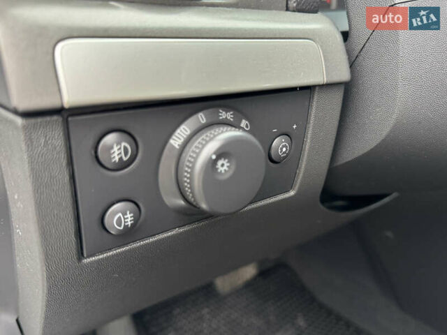 Серый Опель Вектра, объемом двигателя 2.2 л и пробегом 140 тыс. км за 6900 $, фото 14 на Automoto.ua