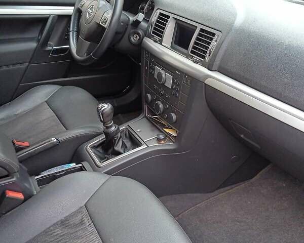 Сірий Опель Вектра, об'ємом двигуна 0 л та пробігом 97 тис. км за 9100 $, фото 12 на Automoto.ua