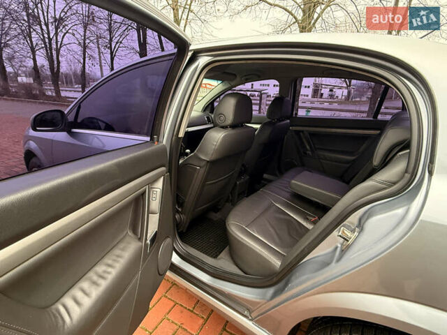 Серый Опель Вектра, объемом двигателя 2.2 л и пробегом 188 тыс. км за 5300 $, фото 8 на Automoto.ua