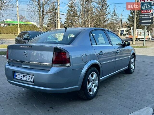 Сірий Опель Вектра, об'ємом двигуна 2.2 л та пробігом 135 тис. км за 6900 $, фото 5 на Automoto.ua