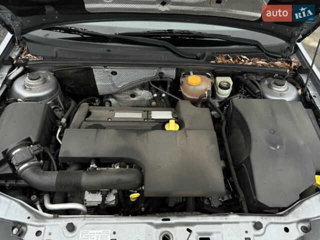 Серый Опель Вектра, объемом двигателя 2.2 л и пробегом 140 тыс. км за 6900 $, фото 11 на Automoto.ua