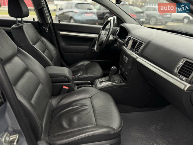 Серый Опель Вектра, объемом двигателя 2.2 л и пробегом 140 тыс. км за 6900 $, фото 24 на Automoto.ua