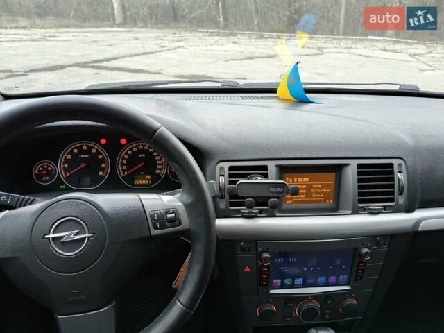 Серый Опель Вектра, объемом двигателя 2.2 л и пробегом 228 тыс. км за 7000 $, фото 9 на Automoto.ua