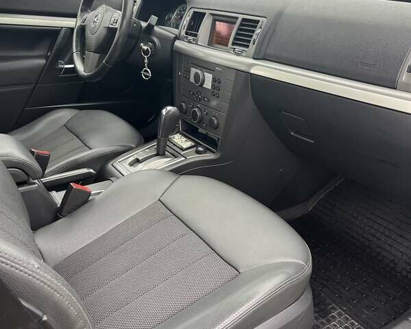 Серый Опель Вектра, объемом двигателя 2.2 л и пробегом 138 тыс. км за 6500 $, фото 25 на Automoto.ua