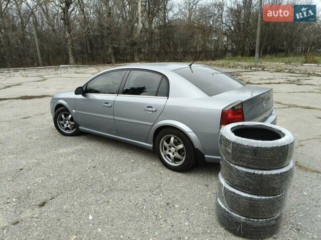 Серый Опель Вектра, объемом двигателя 2.2 л и пробегом 228 тыс. км за 7000 $, фото 2 на Automoto.ua
