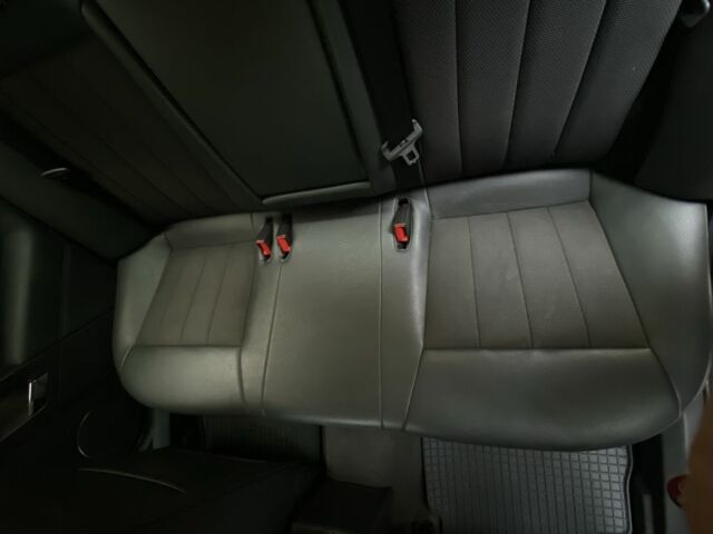 Сірий Опель Вектра, об'ємом двигуна 2.2 л та пробігом 300 тис. км за 6100 $, фото 5 на Automoto.ua