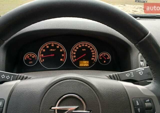 Опель Вектра 2008 в Лохвице на Automoto.ua Серый Опель Вектра, объемом двигателя 2.2 л и пробегом 238 тыс. км за 6399 $, фото 15 на Automoto.ua