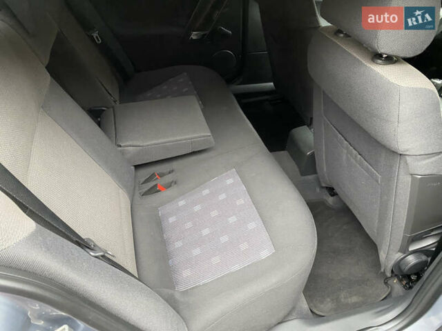 Сірий Опель Вектра, об'ємом двигуна 1.6 л та пробігом 200 тис. км за 4400 $, фото 15 на Automoto.ua