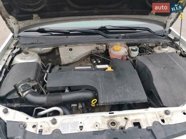 Серый Опель Вектра, объемом двигателя 2.2 л и пробегом 153 тыс. км за 5200 $, фото 8 на Automoto.ua