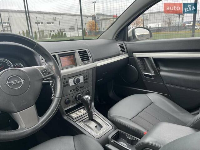 Сірий Опель Вектра, об'ємом двигуна 2.2 л та пробігом 138 тис. км за 6500 $, фото 18 на Automoto.ua