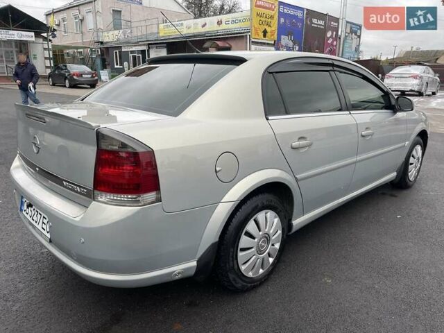 Сірий Опель Вектра, об'ємом двигуна 2.2 л та пробігом 220 тис. км за 4850 $, фото 1 на Automoto.ua