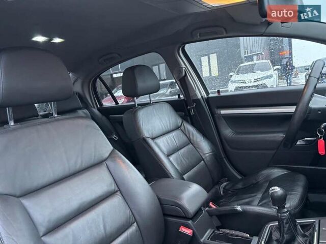 Серый Опель Вектра, объемом двигателя 2.2 л и пробегом 193 тыс. км за 4490 $, фото 28 на Automoto.ua