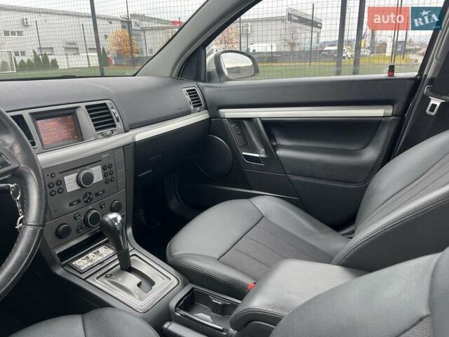 Сірий Опель Вектра, об'ємом двигуна 2.2 л та пробігом 138 тис. км за 6500 $, фото 19 на Automoto.ua