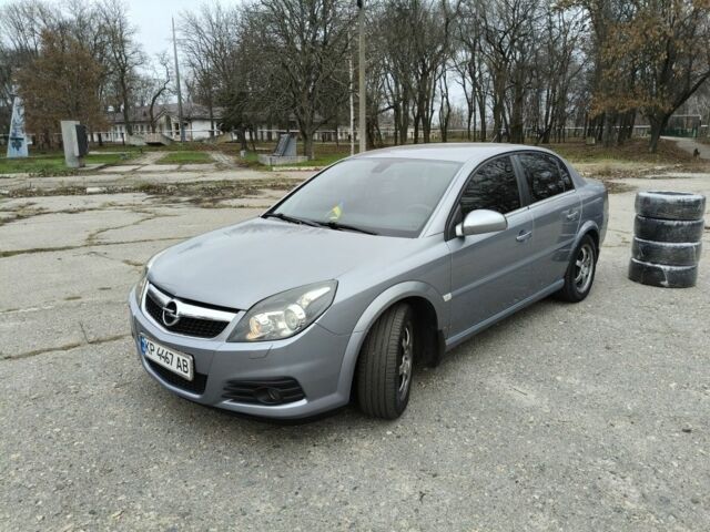 Сірий Опель Вектра, об'ємом двигуна 2.2 л та пробігом 228 тис. км за 7000 $, фото 1 на Automoto.ua