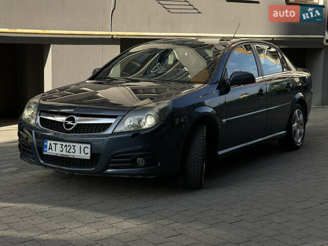 Опель Вектра 2008 в Ивано-Франковске на Automoto.ua Серый Опель Вектра, объемом двигателя 2.2 л и пробегом 160 тыс. км за 5900 $, фото 2 на Automoto.ua
