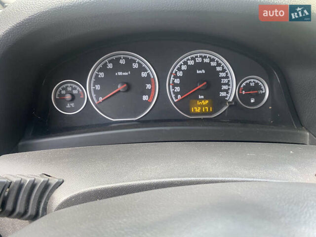 Сірий Опель Вектра, об'ємом двигуна 2.21 л та пробігом 172 тис. км за 5350 $, фото 4 на Automoto.ua