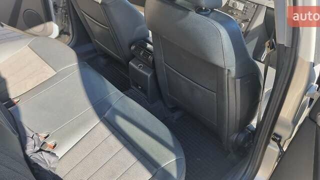 Серый Опель Вектра, объемом двигателя 2.2 л и пробегом 268 тыс. км за 5500 $, фото 9 на Automoto.ua