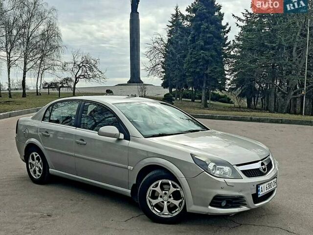 Серый Опель Вектра, объемом двигателя 2.2 л и пробегом 299 тыс. км за 6250 $, фото 9 на Automoto.ua